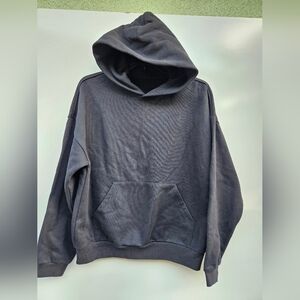 Men's Black Pullover Hoodie - Classic Comfort